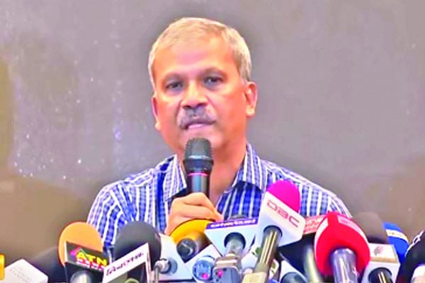 দ্রুতই গণভোটের সিদ্ধান্ত নেবেন প্রধান উপদেষ্টা