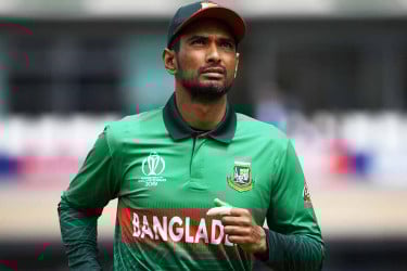 অসুস্থ হয়ে হাসপাতালে মাহমুদউল্লাহ রিয়াদ