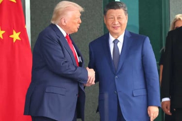 চীনের ওপর শুল্ক ৪৭ শতাংশে নামানোর ঘোষণা ট্রাম্পের