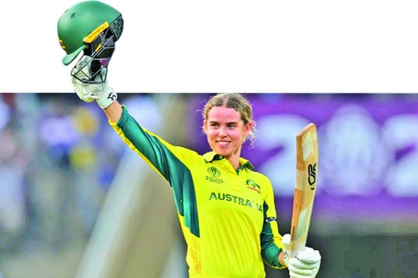 লিচফিল্ডের সেঞ্চুরিতে অসিদের বড় সংগ্রহ