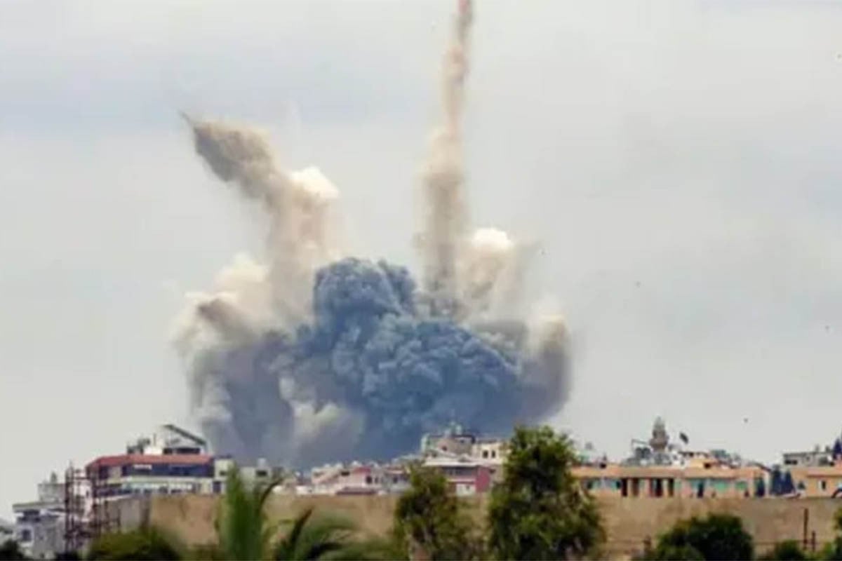 লেবাননে ইসরায়েলি হামলায় পৌরকর্মী নিহত