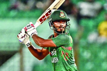 এক বছরে সর্বোচ্চ রানের রেকর্ড