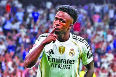 ক্ষমা চাইলেন নিজের আচরণের জন্য