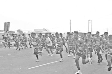 মাদকের বিরুদ্ধে ‘হাওড় ম্যারাথন’