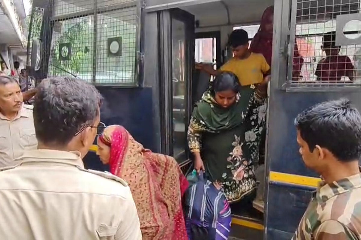 অবৈধ অনুপ্রবেশের দায়ে ভারতে গ্রেফতার ৪৫ বাংলাদেশি