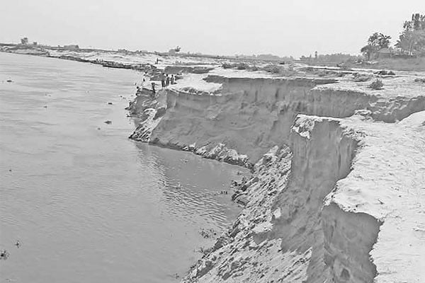 অসময়ে রাক্ষুসে রূপে যমুনা