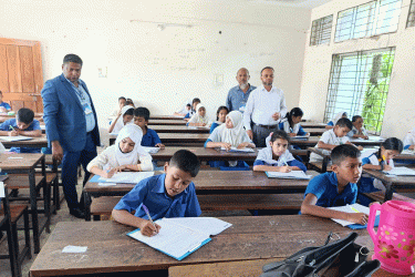 নোয়াখালীতে মেধাবৃত্তি পরীক্ষা অনুষ্ঠিত