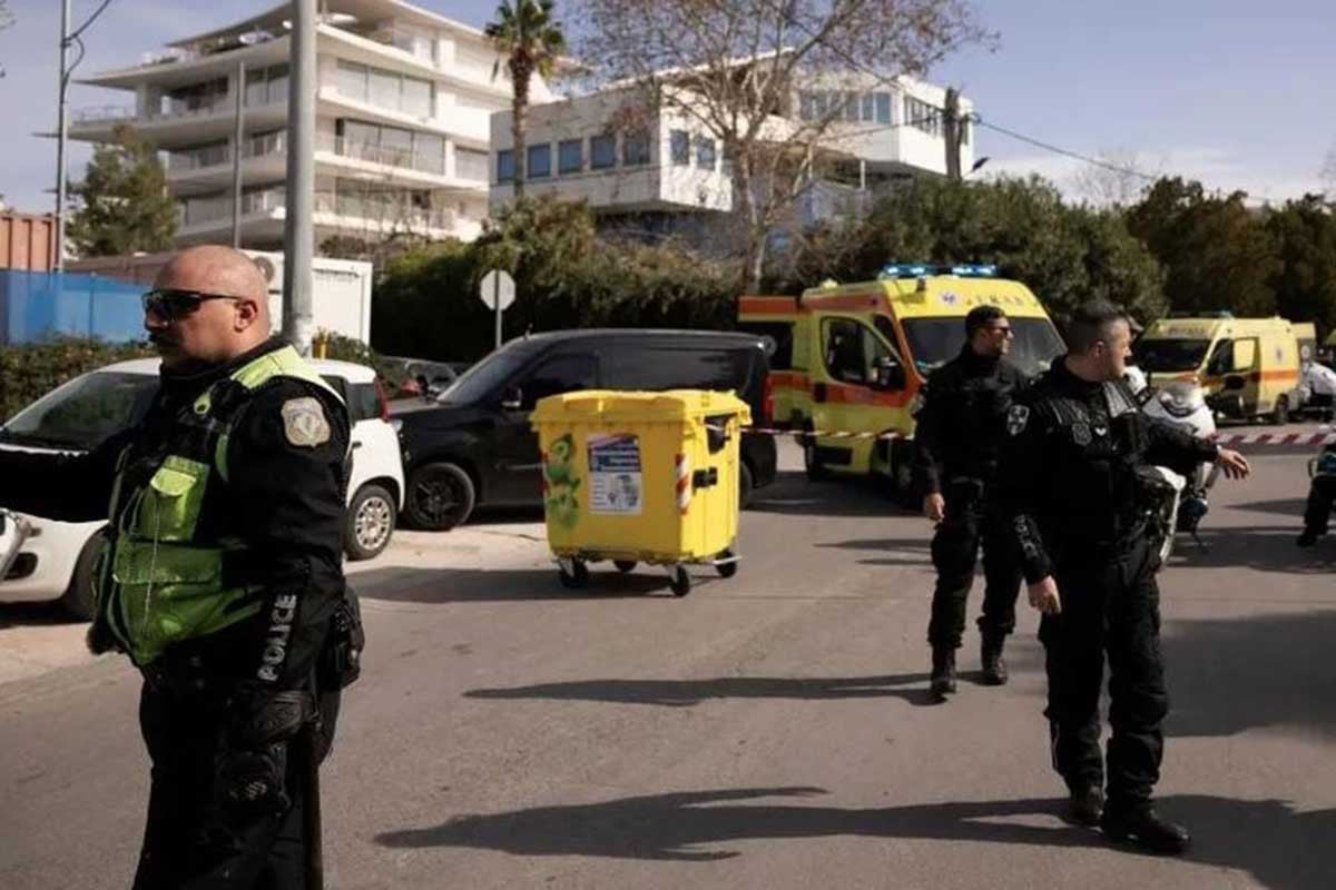 গ্রিসে বন্দুকধারীর গুলিতে নিহত ২