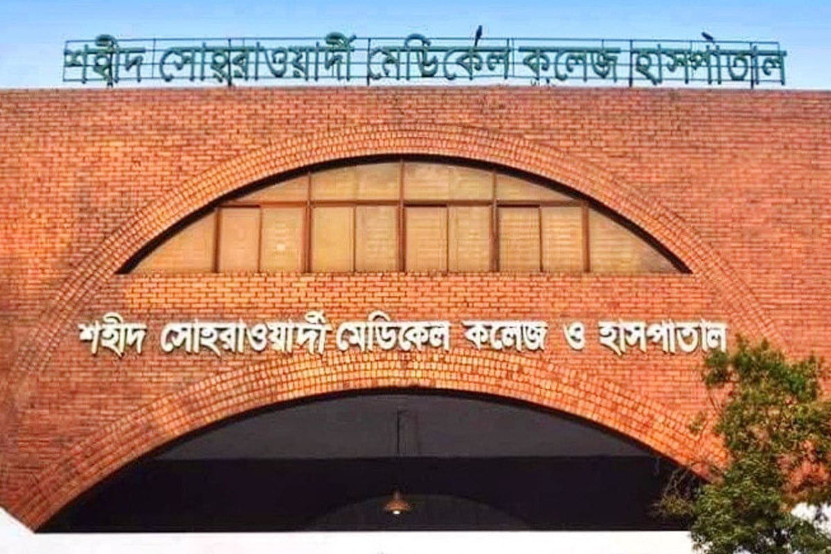 মোহাম্মদপুরে যুবককে কুপিয়ে হত্যা, আহত দুজন