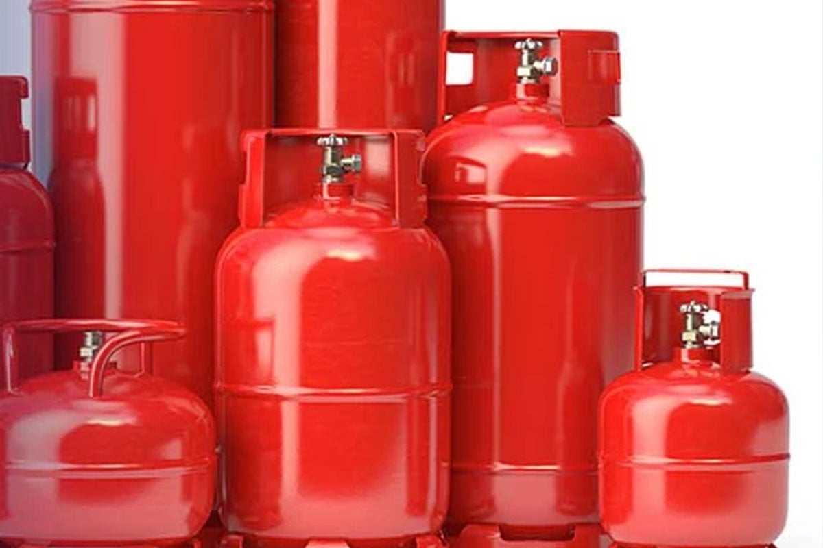 ১২ কেজি এলপিজি সিলিন্ডারে দাম কমল ২৬ টাকা