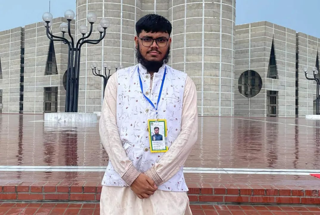 পদত্যাগ করলেন বৈষম্যবিরোধী ছাত্র আন্দোলনের সাধারণ সম্পাদক হাসান ইনাম