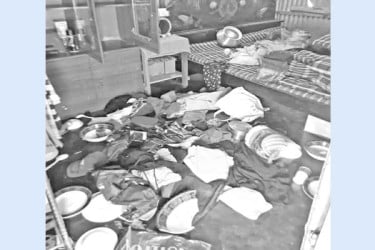 আধিপত্য নিয়ে বিএনপি-আওয়ামী লীগ সংঘর্ষ, ভাঙচুর-লুটপাট