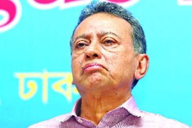 কমিশন তাদের দাবি জনগণের ওপর চাপাতে চাচ্ছে