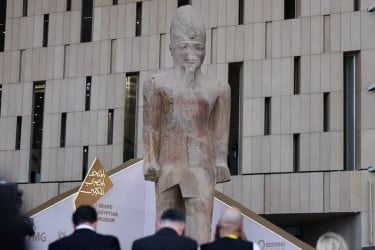 মিশরে দ্বার খুললো বিশ্বের বৃহত্তম প্রত্নতাত্ত্বিক জাদুঘরের