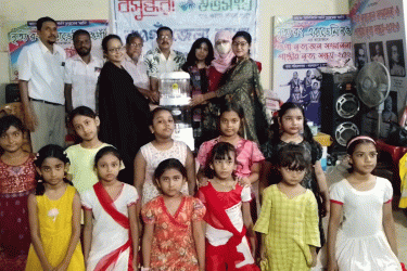 নৃত্য নিকেতনের সুবর্ণজয়ন্তীতে পানির ফিল্টার উপহার দিল বসুন্ধরা শুভসংঘ