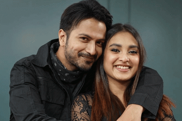 এবার সিনেমায় একসঙ্গে ইয়াশ-তটিনী