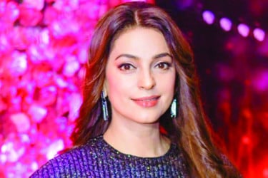 এ কী বললেন জুহি...!