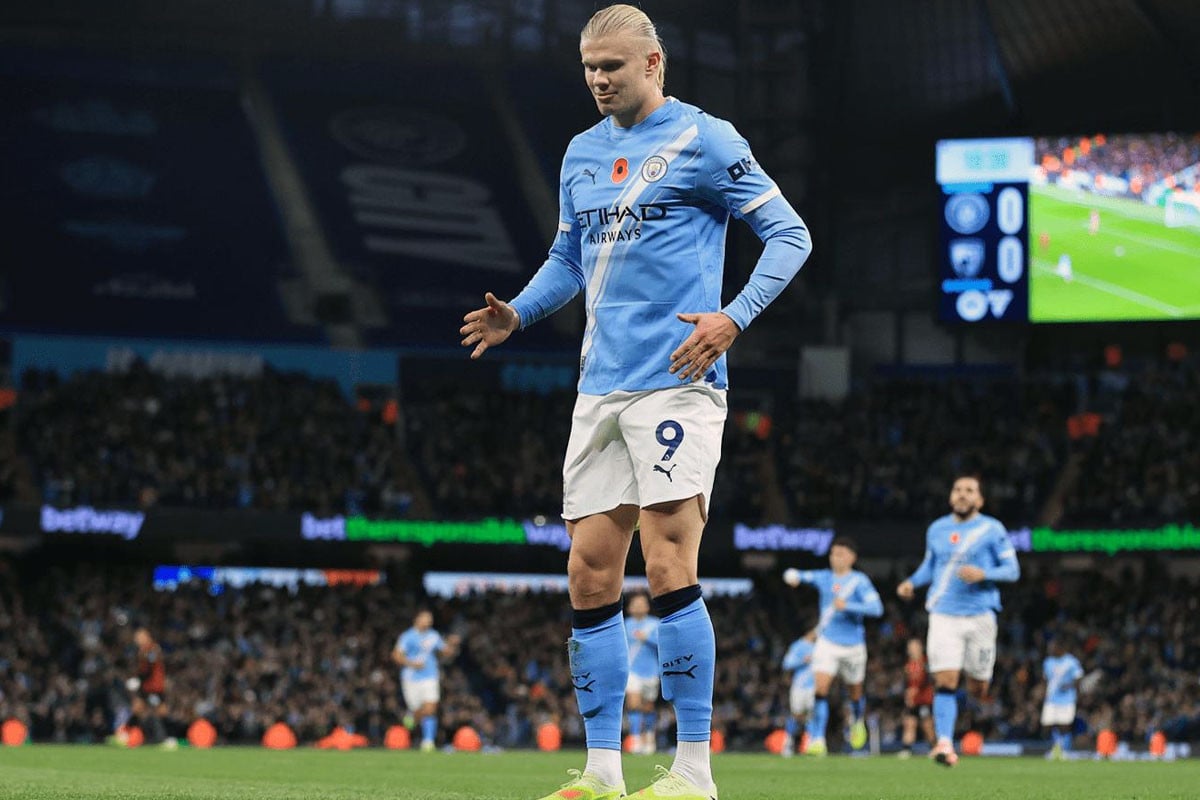 জোড়া গোলের কীর্তি হলান্ডের, দুইয়ে ম্যানসিটি