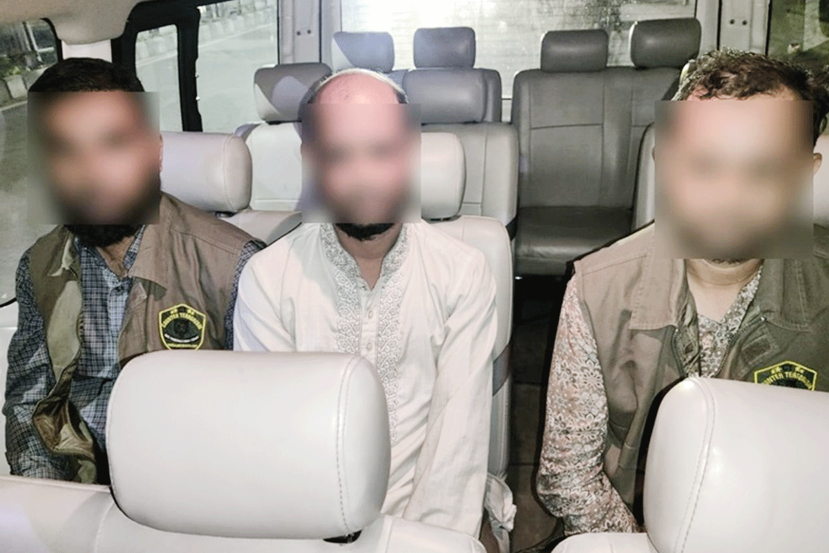 ঢাকায় ঝটিকা মিছিলে অংশ নেয়া কবিরহাট উপজেলা আ.লীগ নেতা গ্রেফতার