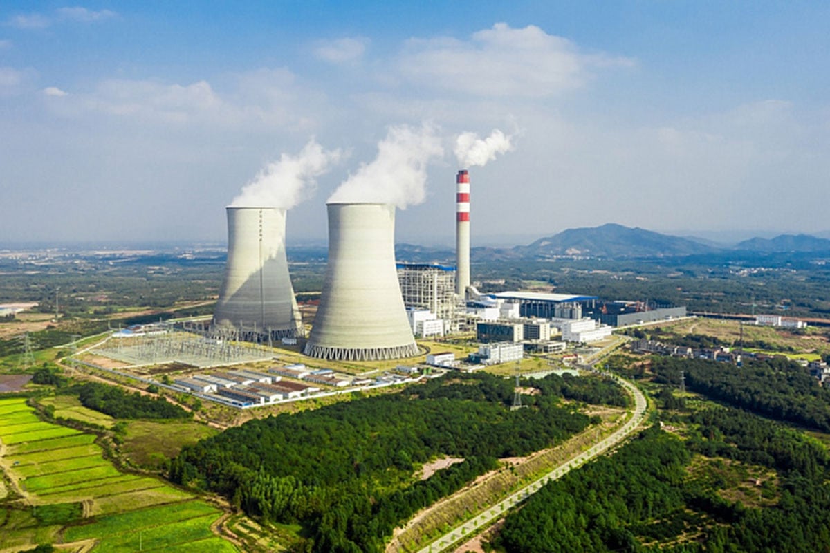 রাশিয়ার সহায়তায় নতুন আটটি পারমাণু স্থাপনা নির্মাণ করছে ইরান