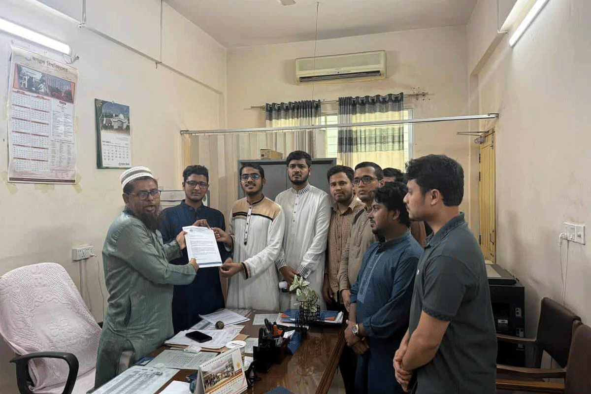 ২৭ নভেম্বরেই জকসু নির্বাচন চায় শিবির, স্মারকলিপি প্রদান