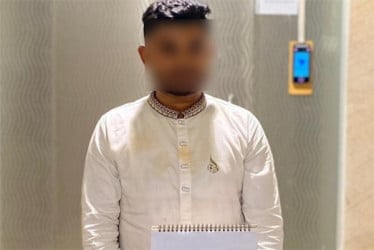 রাজধানীতে ইয়াবাসহ মাদক কারবারি গ্রেফতার