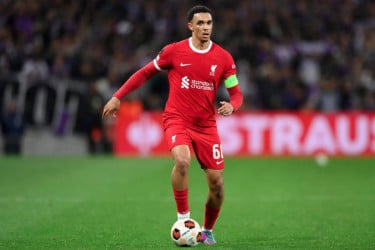 লিভারপুলের বিপক্ষে গোল করলে উদযাপন করবেন না রিয়াল তারকা