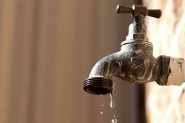 লালমাটিয়া এলাকায় তীব্র পানির সংকট