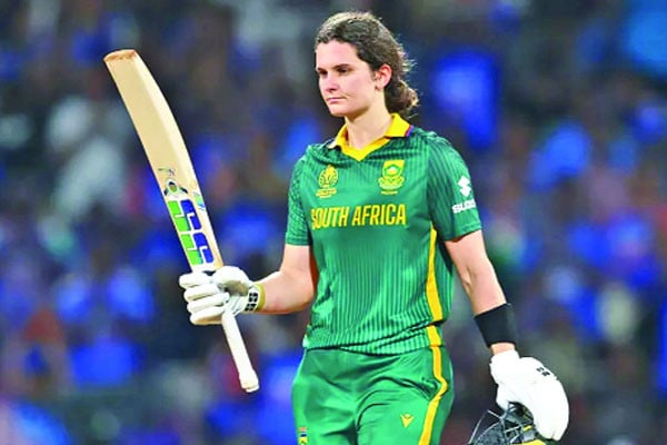 এক হৃদয়ভাঙা গল্পের নায়িকা