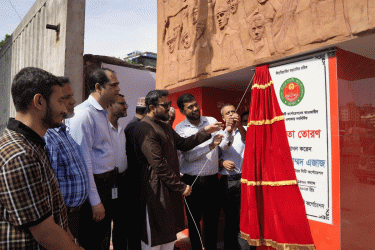 রাজধানীতে ‘মুক্তি তোরণ’ ও ‘স্বাধীনতা তোরণ’ উদ্বোধন
