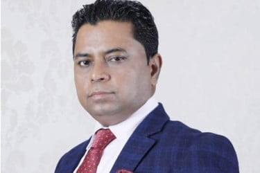 মাদারীপুর-১ আসনে কামাল মোল্লার মনোনয়ন স্থগিত