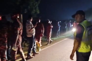 বাগেরহাটে ট্রাকচাপায় বিএনপির তিন কর্মী নিহত