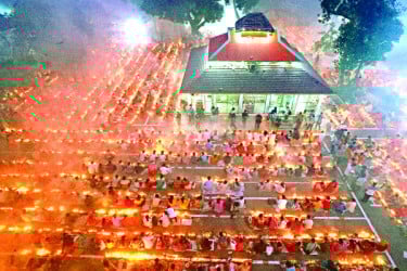 ভিন্ন আবহে বারদীতে রাখের উপবাস