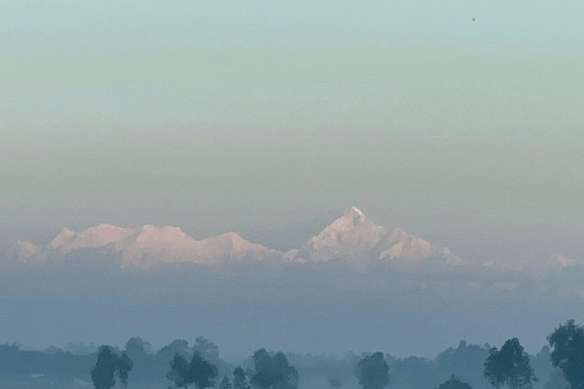 তিস্তা থেকে দেখা যাচ্ছে কাঞ্চনজঙ্ঘা, দর্শনার্থীর ঢল