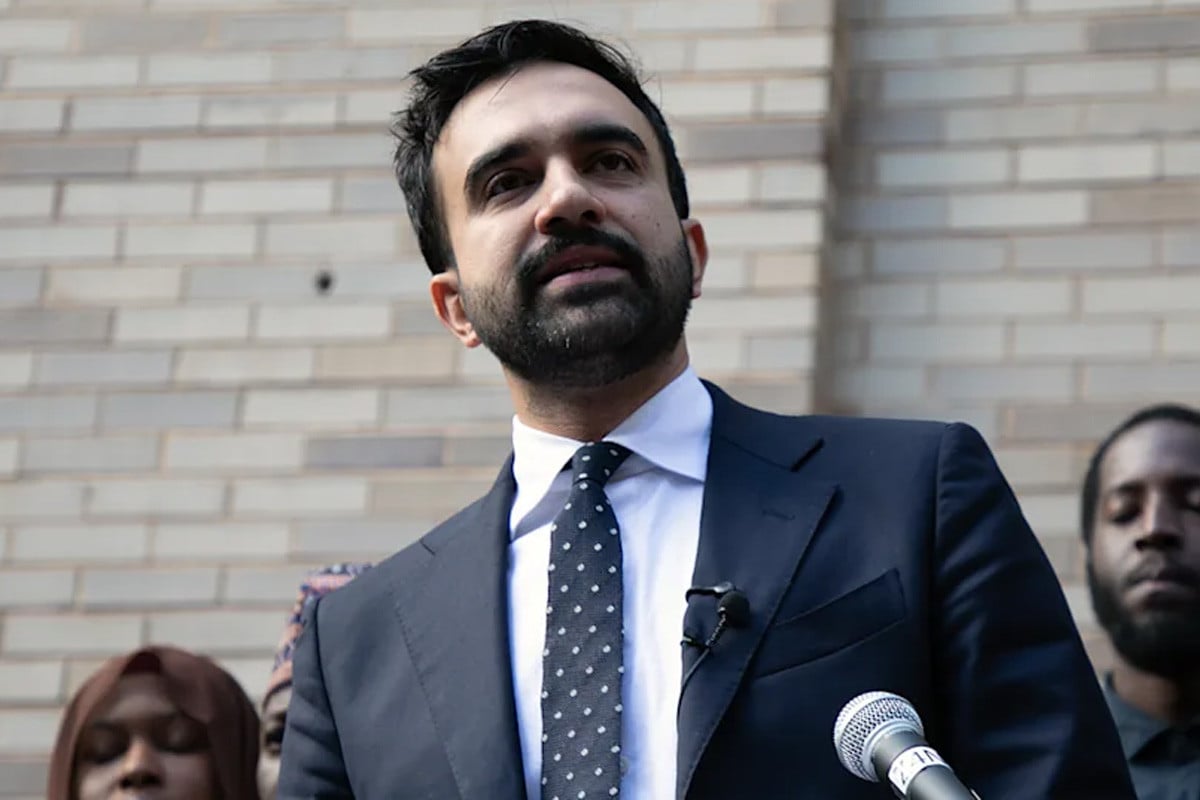 যে কারণে যুক্তরাষ্ট্রের প্রেসিডেন্ট পদে প্রতিদ্বন্দ্বিতা করতে পারবেন না মামদানি