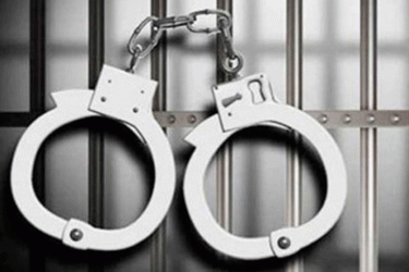 চট্টগ্রামে অস্ত্রসহ যুবক গ্রেপ্তার