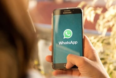 হোয়াটসঅ্যাপে যুক্ত হচ্ছে ফেসবুকের মতো কভার ফটো ফিচার