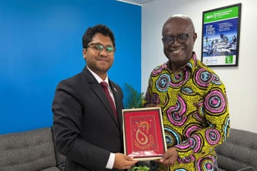 ইউনিসেফ প্রতিনিধির সঙ্গে বাংলাদেশের হাইকমিশনারের সৌজন্য সাক্ষাৎ