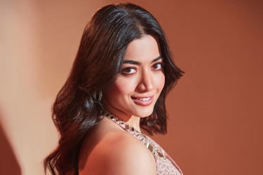 সর্বাধিক উপার্জনকারী অভিনেত্রীর তালিকায় রাশমিকা