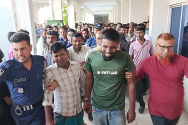 জামালপুরে গৃহবধূকে ধর্ষণের উদ্দেশ্যে অপহরণের দায়ে ৪ জনের যাবজ্জীবন