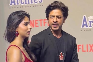 মেয়েকে যে অভ্যাস পরিবর্তন করতে বললেন শাহরুখ