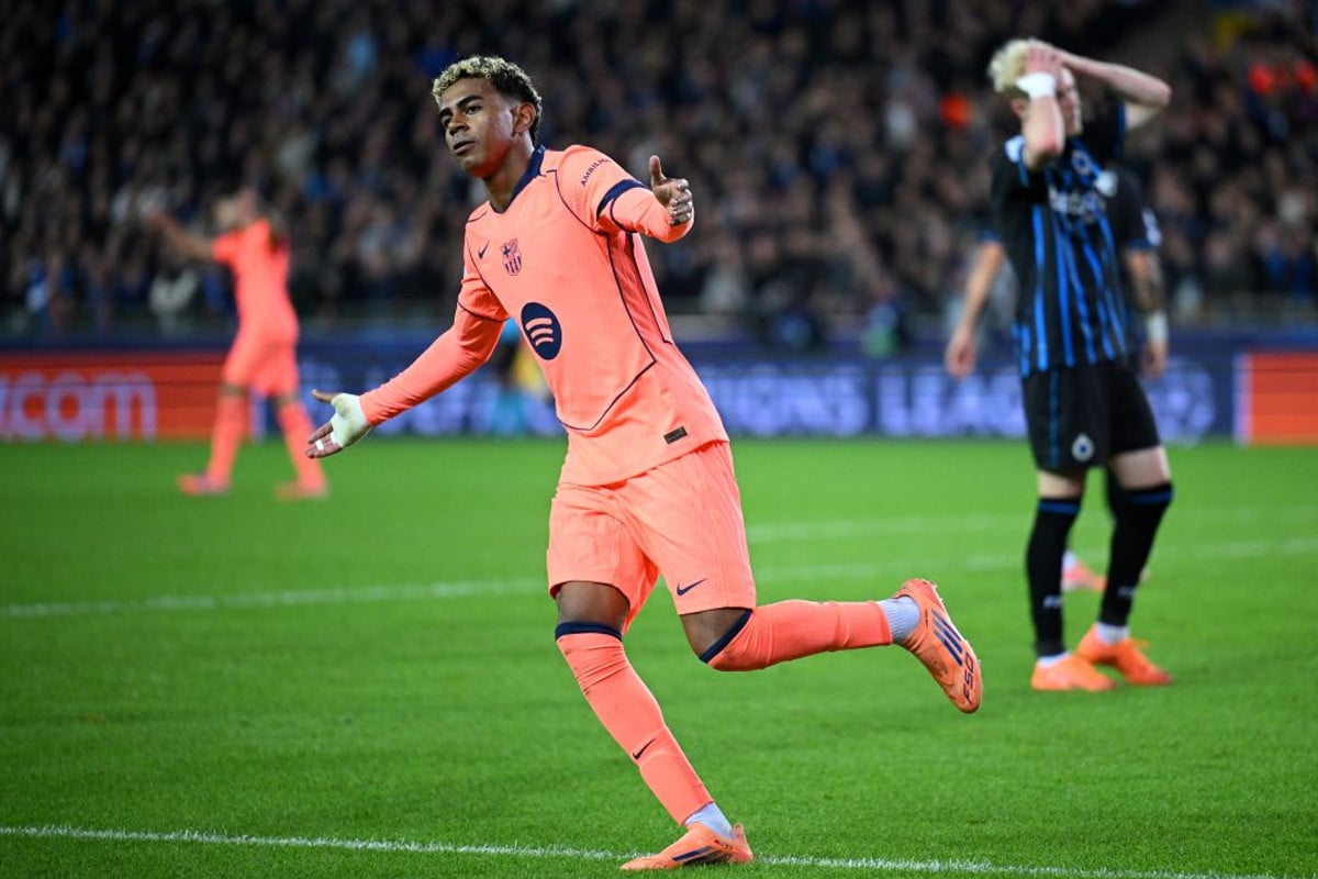 তিনবার পিছিয়ে পড়েও ড্র নিয়ে ফিরল বার্সা