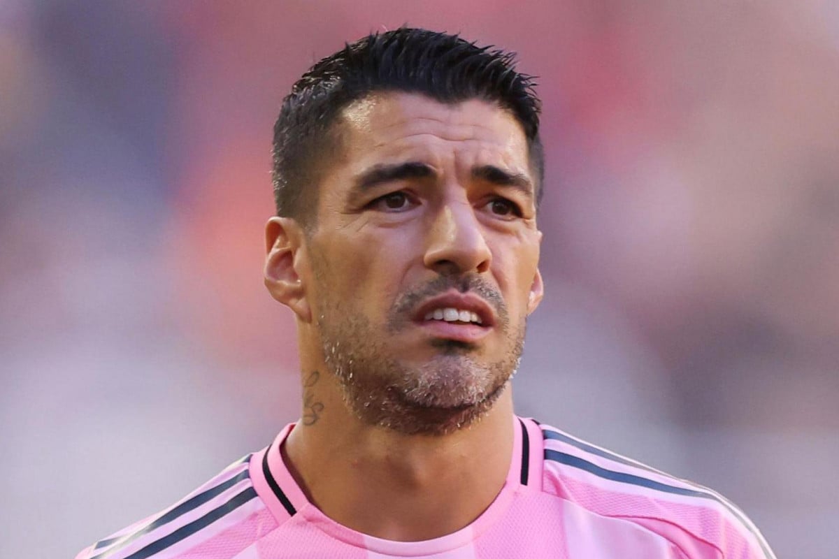 আবারও নিষিদ্ধ হলেন সুয়ারেজ