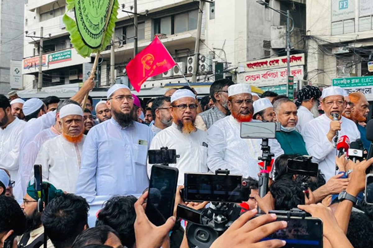 পাঁচ দাবিতে প্রধান উপদেষ্টাকে জামায়াতসহ ৮ দলের স্মারকলিপি