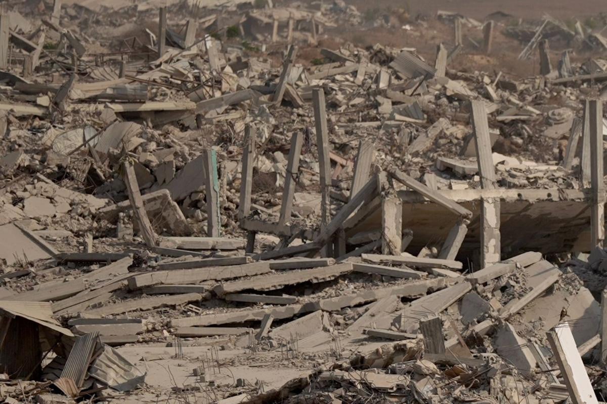 গাজায় গিয়ে যে ভয়াবহ ধ্বংসযজ্ঞ দেখল বিবিসি