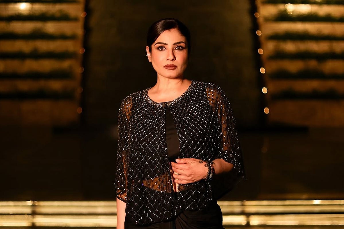 যে কারনে শাহরুখের সিনেমা ফিরিয়ে দিয়েছিলেন রাভিনা