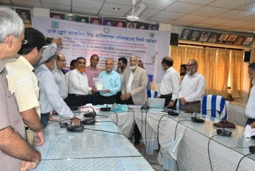 বাকৃবির উদ্ভাবন: দেশের প্রথম হাঁসের ডাক প্লেগ ভ্যাকসিন