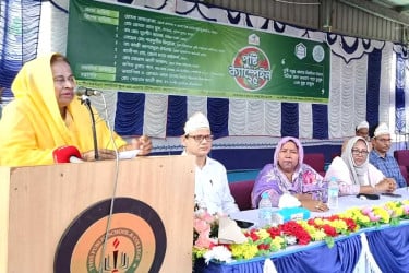 বগুড়ায় শিক্ষার্থীদের নিয়ে ‘পুষ্টি ক্যাম্পেইন মেলা’ অনুষ্ঠিত