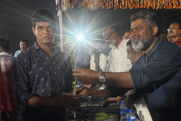 নওগাঁয় ৫ শতাধিক সনাতন ধর্মাবলম্বী পরিবার বিএনপিতে যোগদান