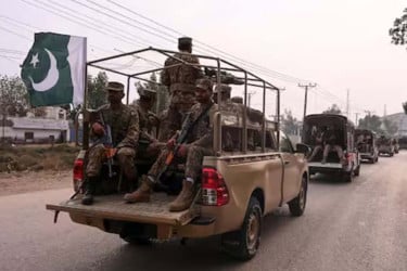 আফগানিস্তানে ফের গোলাবর্ষণ পাকিস্তানের